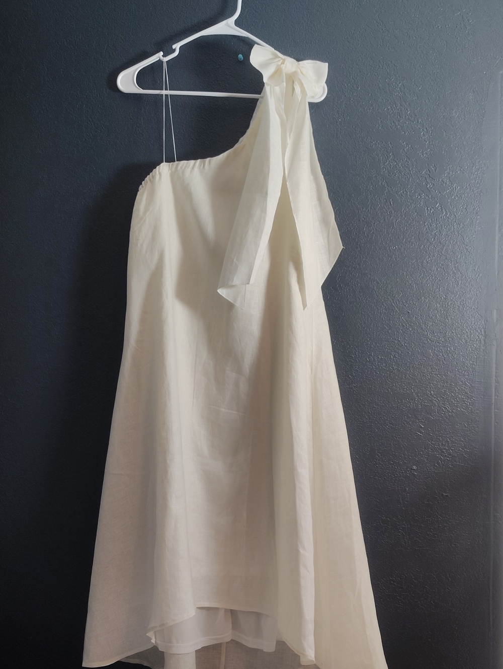 TCEC Ivory High Low Linen Romantic One-Shoulder Bow Dress
